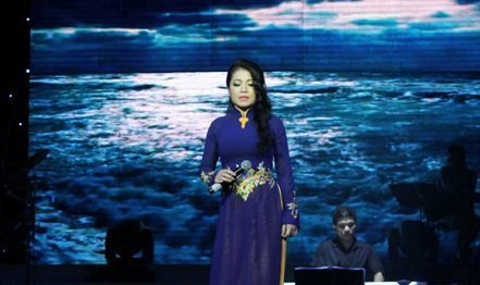 Ngày giải phóng, lắng lòng nghe 