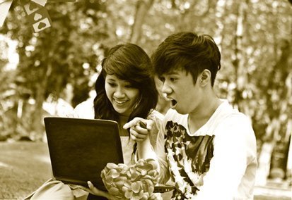 Mơ hồ tình yêu qua mạng của teen