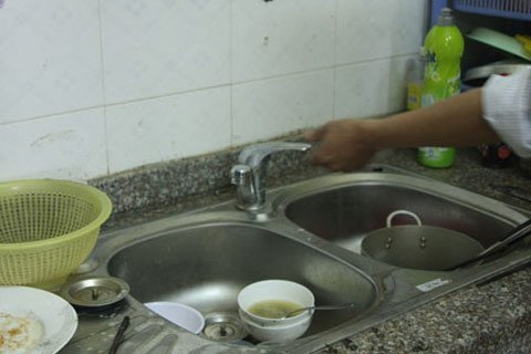 Hà Nội: 50 ngàn đồng mua một mét khối nước!