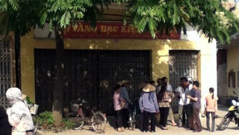Hàng trăm cảnh sát truy bắt tên cướp tiệm vàng
