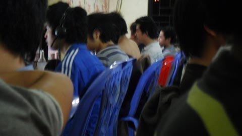 Đêm 'cày' game, ngày ngủ nướng