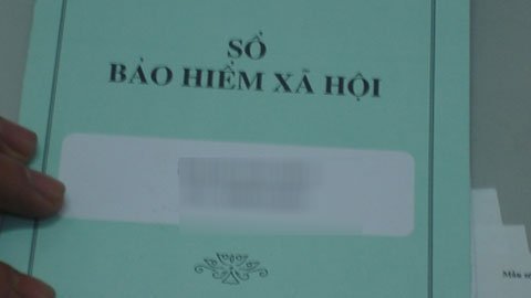 Công ty không trả sổ bảo hiểm, làm thế nào?