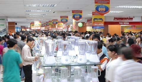 Nắng đỉnh điểm, điện lạnh cháy hàng