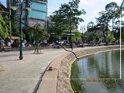 Phát hiện xác thiếu nữ nổi trên hồ lúc nửa đêm