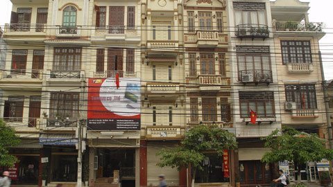 Nhà mặt phố: Của hiếm rao bán nhan nhản