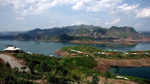 Dở khóc, dở cười chuyện tái định cư