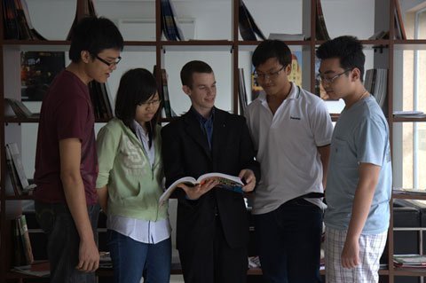 Dạy con tại nhà có vào được Harvard?