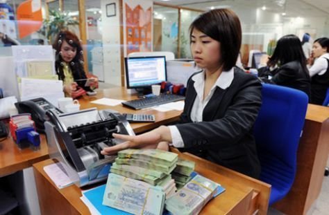 Trần lãi suất cho vay: Sao không dành để kích cầu?