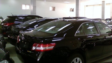 Nhập ôtô không có ủy quyền: DN đầu tiên bị phạt