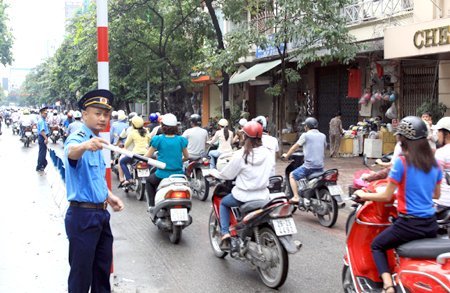 Đầu tháng 6 Hà Nội sẽ phân làn thêm 2 tuyến phố