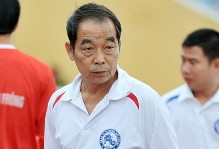 Chuyên gia ủng hộ HLV ĐTVN phải chuyên trách