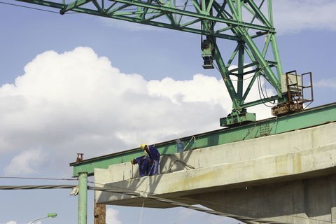 Treo mạng sống trên các công trình