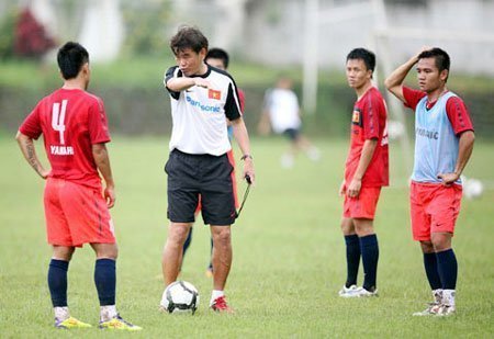 Kẽ hở lớn trong quy chế về HLV trưởng ĐTQG Việt Nam