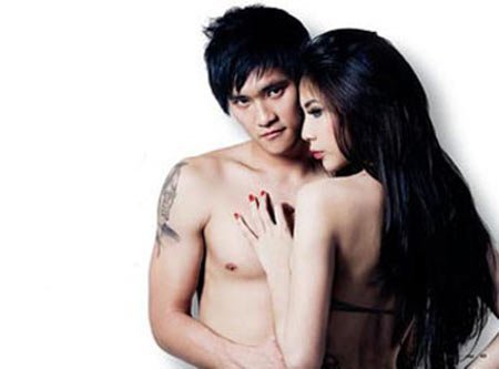 Công Vinh-Thủy Tiên: Tình yêu bắt đầu từ... ảnh nóng