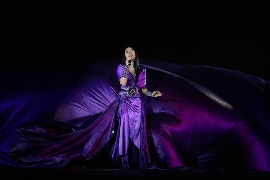 Muôn vàn cách tính cát-sê sao Việt