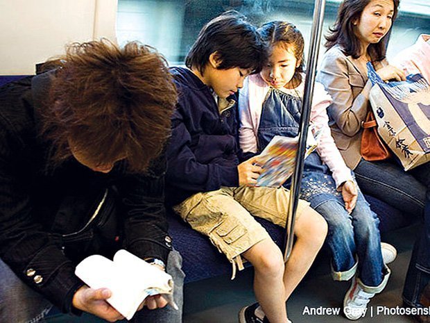 Nhật Bản: mặt trời mọc từ những trang sách