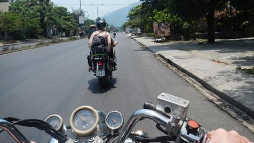 Khách Tây kể chuyện phượt xe máy ở VN