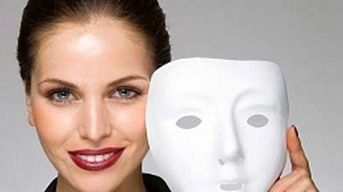 Chân dài-Đại gia và sự phũ phàng của xã hội