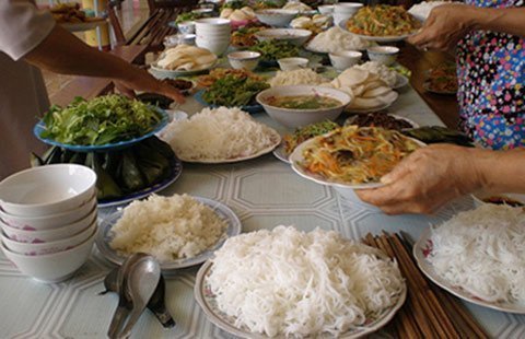 Kiếm 30 triệu đồng/tháng bằng nghề nấu cỗ tại gia