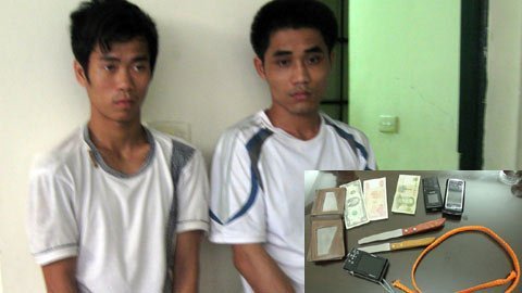 Lái xe taxi hoảng sợ khi bị trói, vứt ở vệ đường