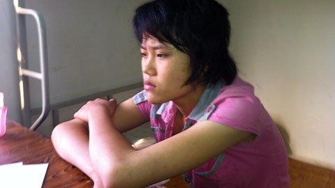 Nữ sinh dìm chết bạn dưới ao rồi tự vẫn