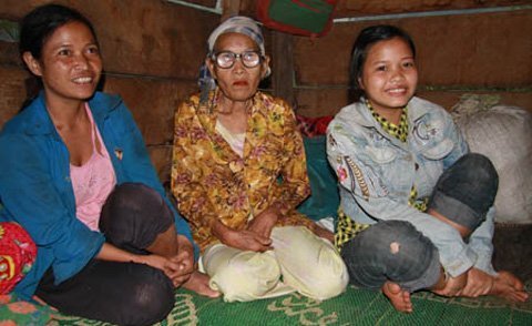Vùng đất “mẹ chết phải chôn con”: Hủ tục rùng rợn