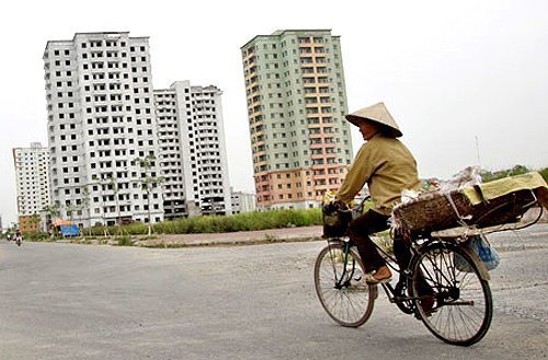 Nói và làm: Cuối cùng mới đến nhà thu nhập thấp