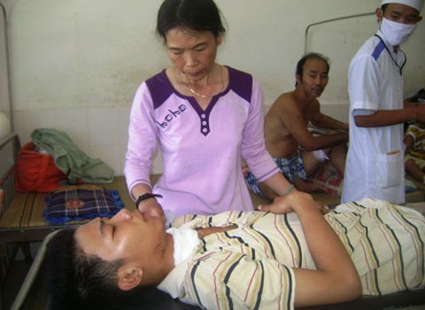 Học sinh lớp 12 chém chết cô ruột