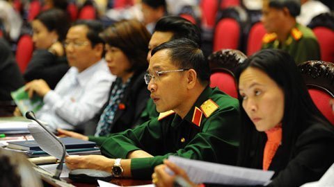 Bỏ phiếu tín nhiệm sẽ công khai