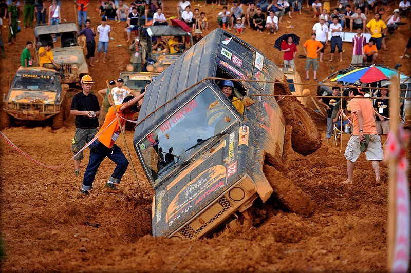 Đua xe địa hình 