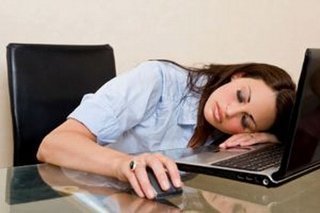 Bí quyết chống lại mệt mỏi buổi trưa tại văn phòng