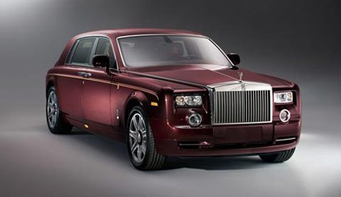 'Vứt' cả siêu xe vì... một chỗ đỗ