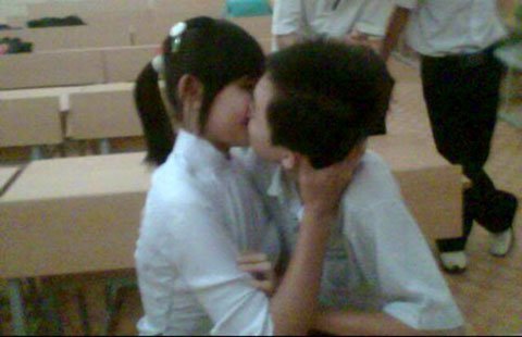 10X yêu sớm, bố mẹ vô lo