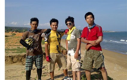 Đạp xe 1.800 km học khởi nghiệp