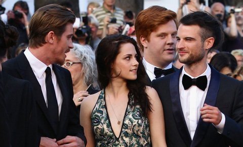 Kristen Stewart rạng rỡ ở Cannes