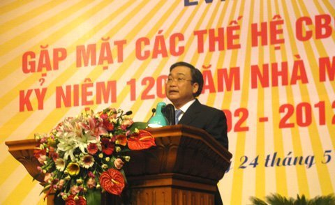 ‘Ngọn đèn’ 120 năm thắp sáng thủ đô