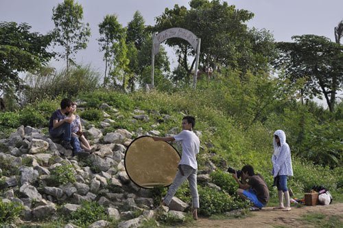 Độc đáo hậu trường chụp ảnh bãi đá sông Hồng