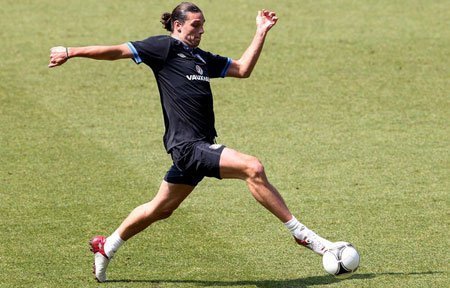 ĐT Anh: Hy vọng đặt lên vai Andy Carroll