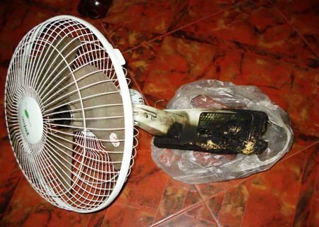 Cô bé 'phát cháy'': Gia đình kêu cứu, khoa học vào cuộc