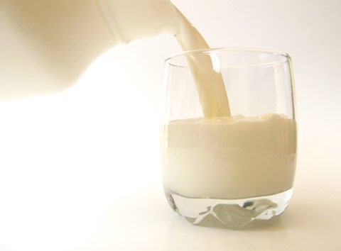 Giận vợ, pha sữa cho con bằng thuốc trừ sâu