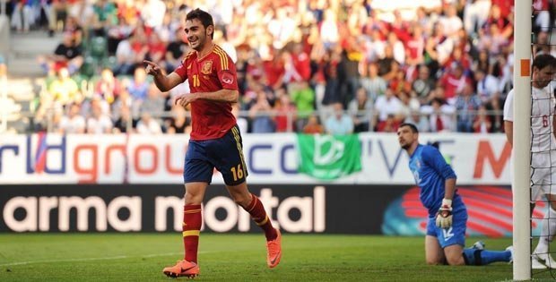 ĐKVĐ Tây Ban Nha: Chọn Torres, bỏ rơi Adrian