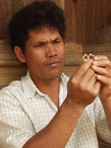 Bí mật nhẫn trống - mái của người Chu Ru