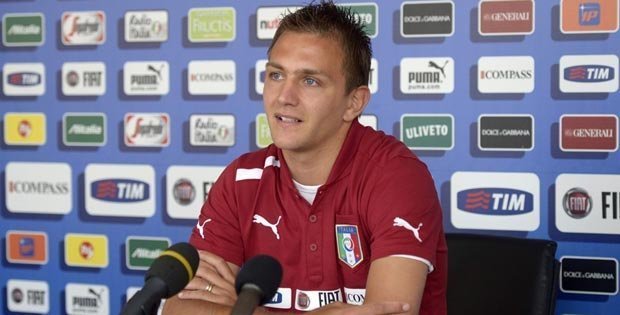 Tuyển Ý trước EURO: Có người nhúng chàm!