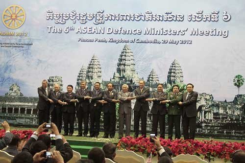 Tìm kiếm giải pháp ổn định khu vực ASEAN