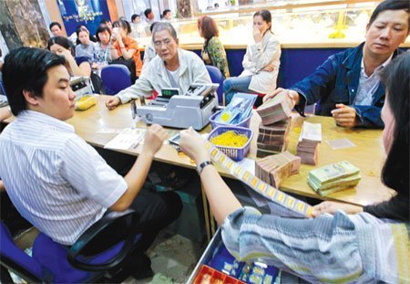 Vàng SJC cong, vênh bị từ chối mua vào