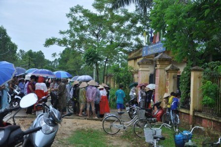 Chân dung nữ sinh dùng dao đâm bạn dã man
