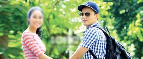 Adam Nguyễn lợi dụng Hồng Hà để PR?