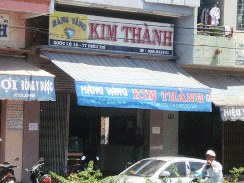 Nhốt chủ tiệm trong nhà, 'khoắng' 30 lượng vàng