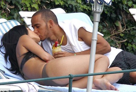 Cận cảnh Lewis Hamilton 