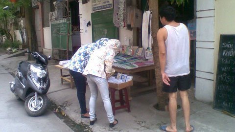 Nghệ An: ‘Phao’ thi bày bán công khai trên phố